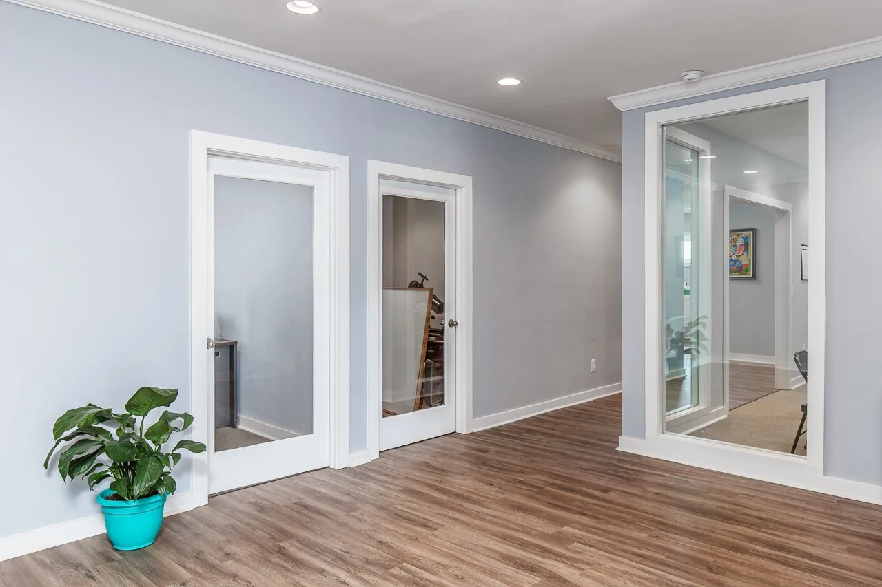 Georgetown Gallery 8